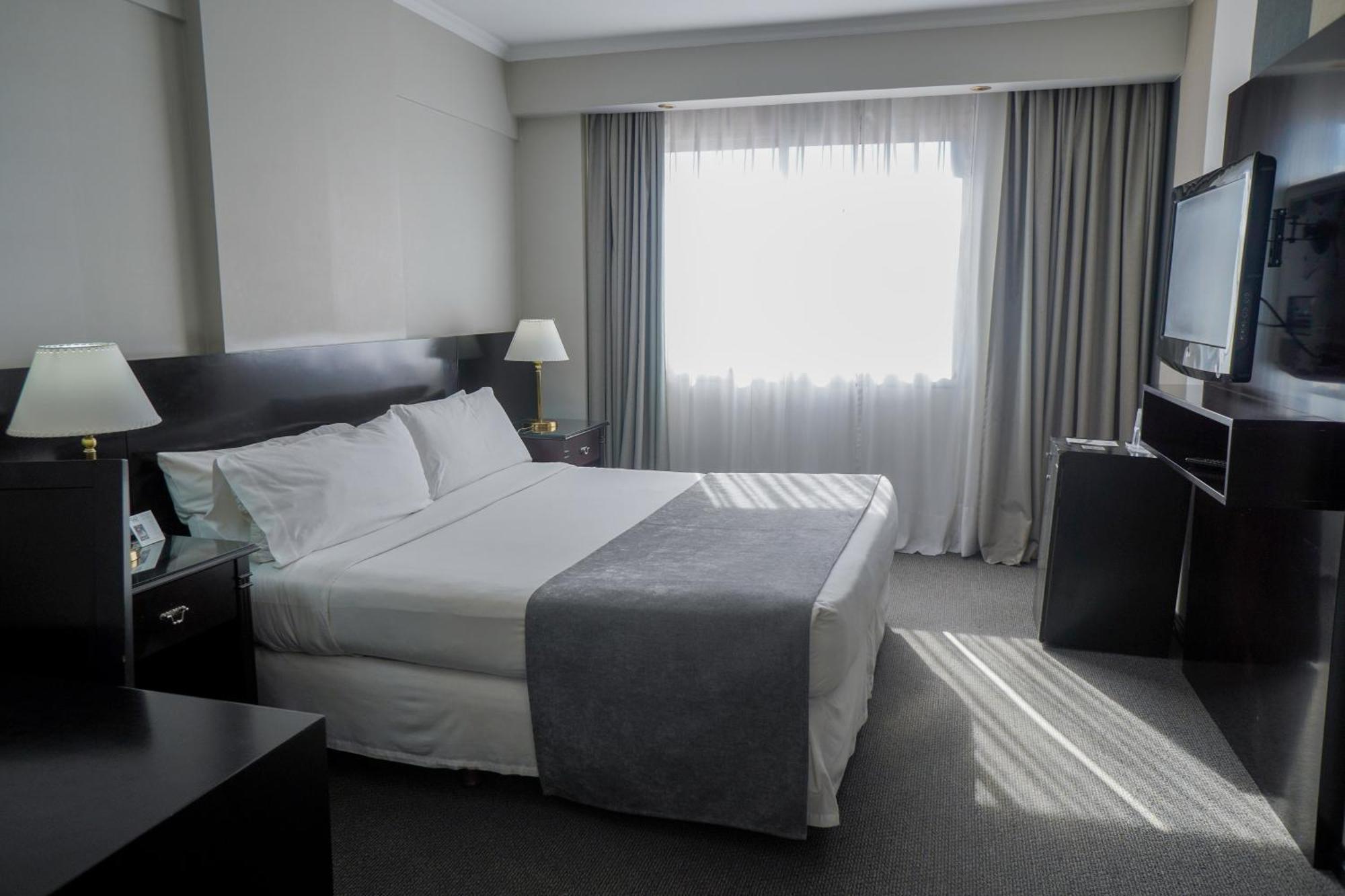 Plaza Real Suites Hotel Росарио Экстерьер фото